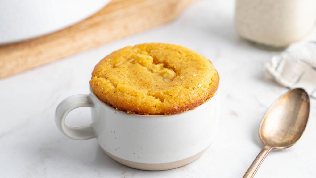 Mug-Cake-a-la-Banane-sans-Farine