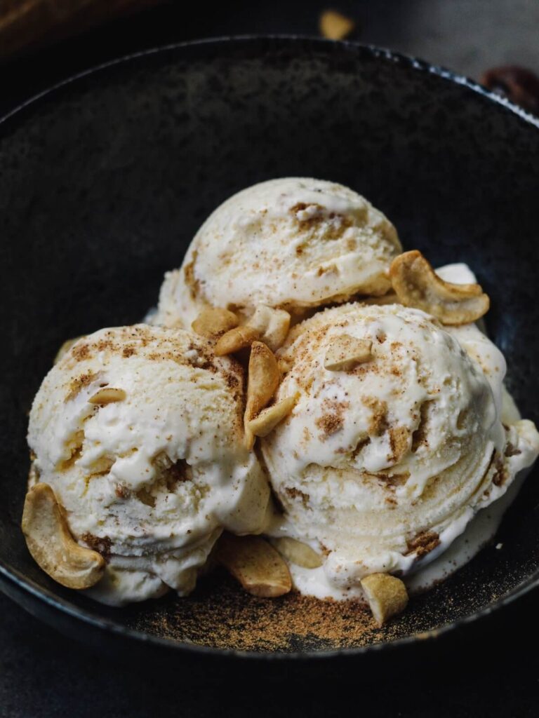 glace-vanille-bourbon-accompagnement-mug-cake-chocolat-caramel