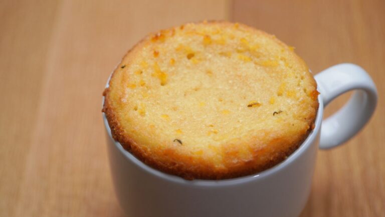 Mug-Cake-a-la-Vanille-sans-OEuf