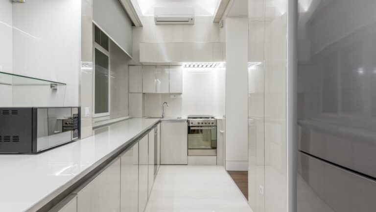 amenager-petite-cuisine-fermee