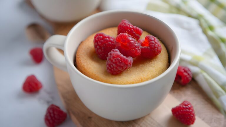 mug-cake-framboise-healthy