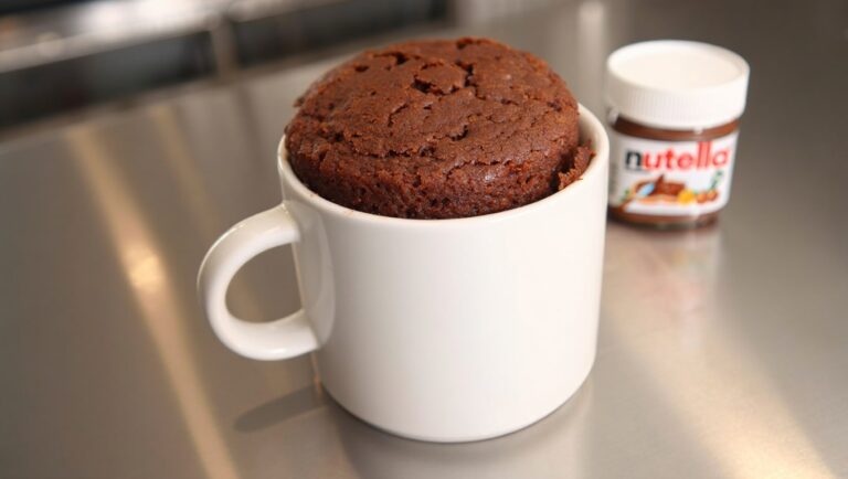 Mug Cake au Nutella Sans Œuf