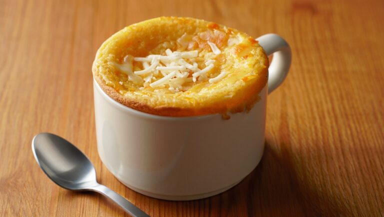 mug-cake-sale-au-fromage